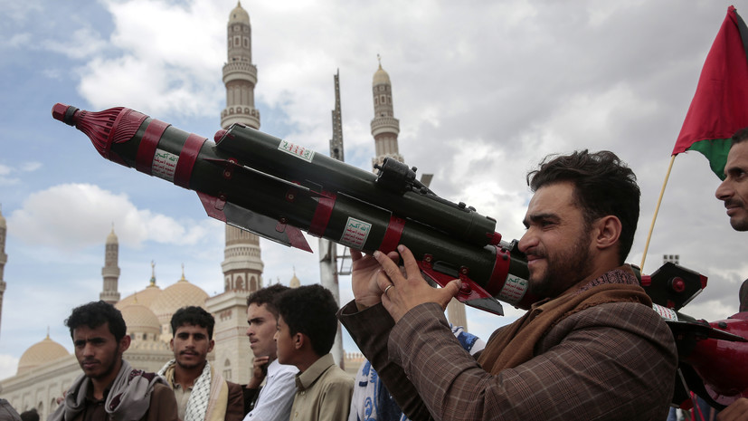 Хуситы заявили, что атаковали американский эсминец в Аденском заливе