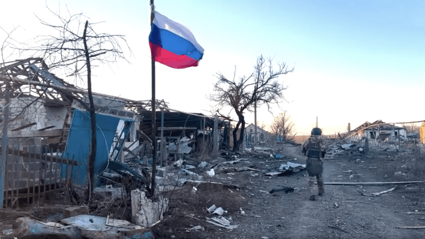 «Побросали колёсную технику с нацистской символикой»: МО опубликовало кадры с бегством военнослужащих ВСУ из Ласточкина