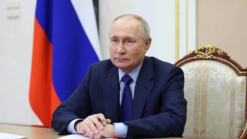 Путин предложил закрыть часть вредного производства Челябинского комбината