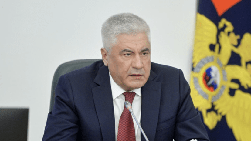 Колокольцев наградил спасшего младшую сестру от мужчины школьника из Стерлитамака