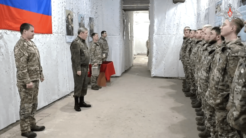 «Освобождена в достаточно короткие сроки»: глава Генштаба Герасимов вручил госнаграды отличившимся в Авдеевке