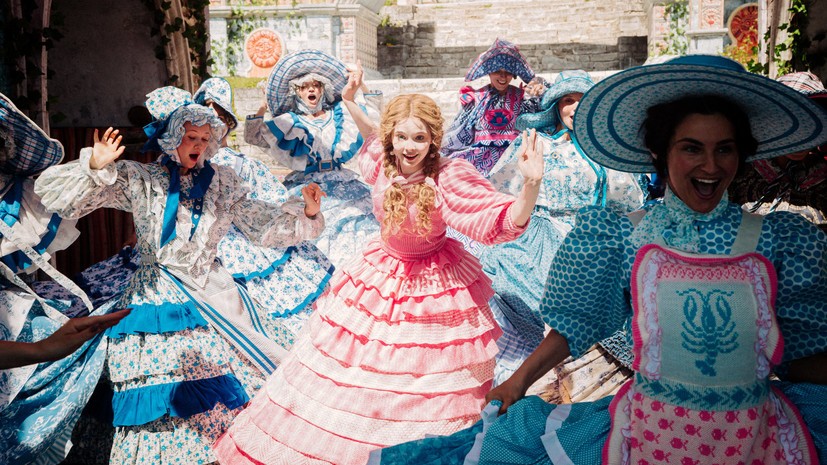 Борьба за любовь и ностальгия по 2000-м: в кино выходят фильмы «Лето. Нулевые», «Летучий корабль» и «Лучшая жизнь»