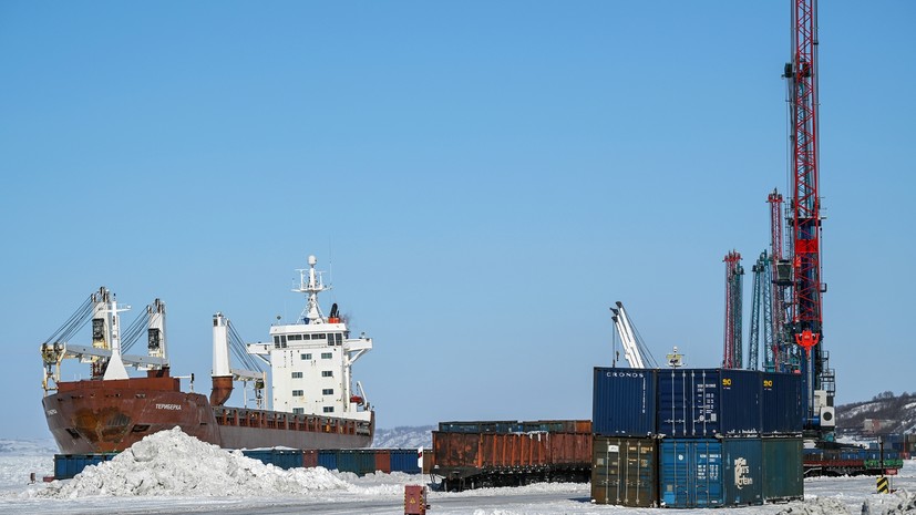 Новак: нефть стала основным транзитным грузом через Севморпуть в том году