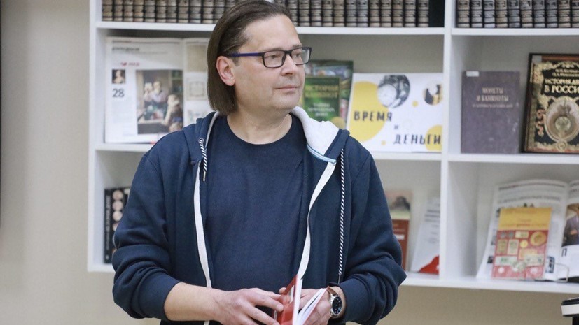 «Отражает чувства людей»: автор известного стихотворения об СВО рассказал о причинах популяризации военной поэзии