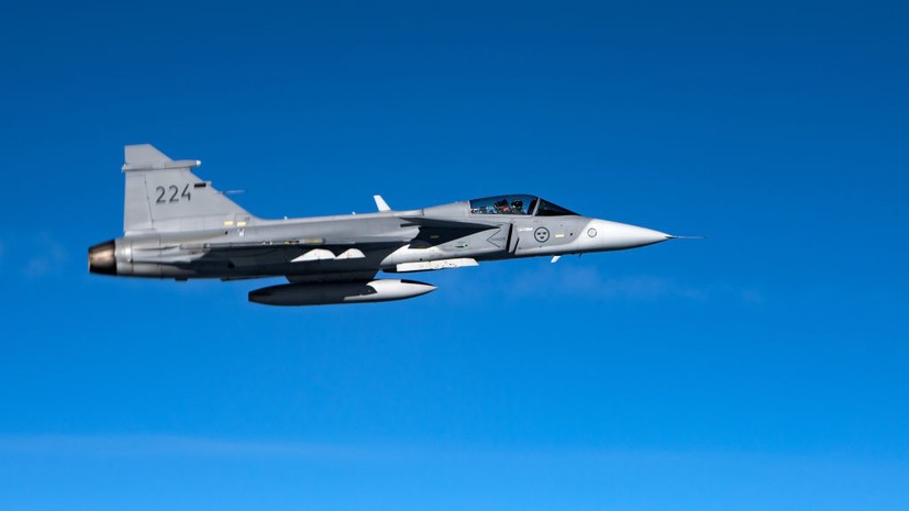 ВВС Швеции впервые пролетели у границ России после вступления страны в НАТО