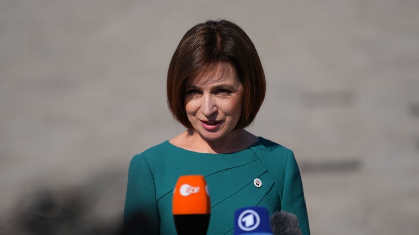 Санду назвала провокацией удар дроном по вертолёту в Приднестровье