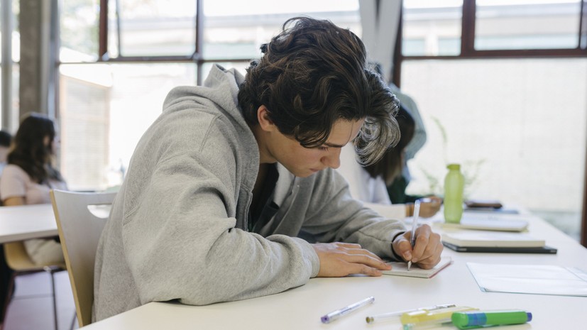 Профраспределение выпускников призвали возродить в важных сферах экономики