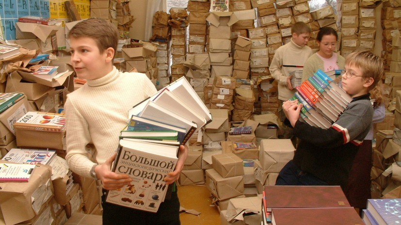 «Отказаться от корней»: как власти Латвии исключают русский язык из школьного образования