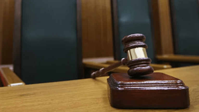 Подозреваемому в убийстве полицейского наркоторговцу предъявили обвинение