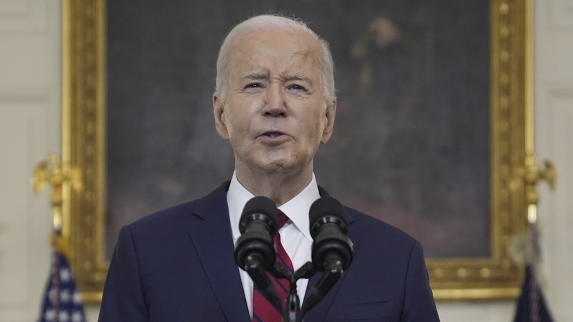 Байден подписал закон о военной помощи Украине