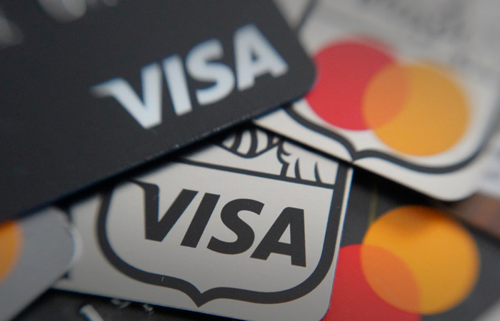 Глава ЦБ считает преждевременным говорить о возвращении Visa и Mastercard в РФ