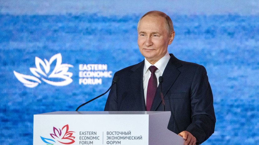 Экономика высоких зарплат, развитие Дальнего Востока и ставка ЦБ: о чём говорил Путин на пленарной сессии ВЭФ