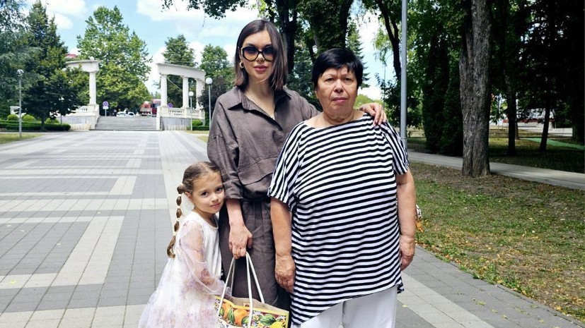 «Привыкла к обстрелам, вообще ко всему»: почему мама поэтессы Ревякиной стала хранительницей Донецка