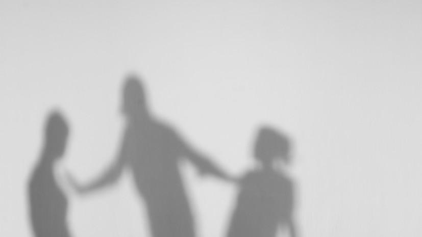 Слуцкий предложил ввести ответственность за навязчивое преследование