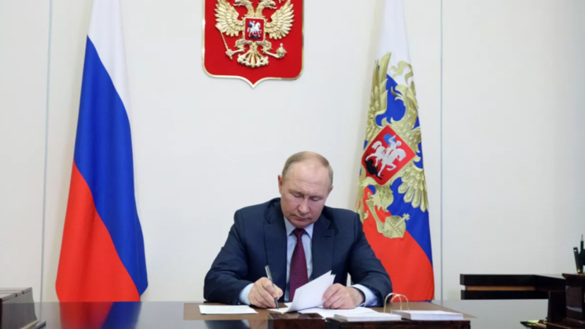 Путин освободил Горового от должности первого замглавы МВД