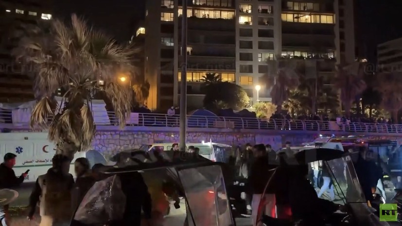 RT: на пляже в Бейруте, по которому ударил Израиль, в палатках спали беженцы