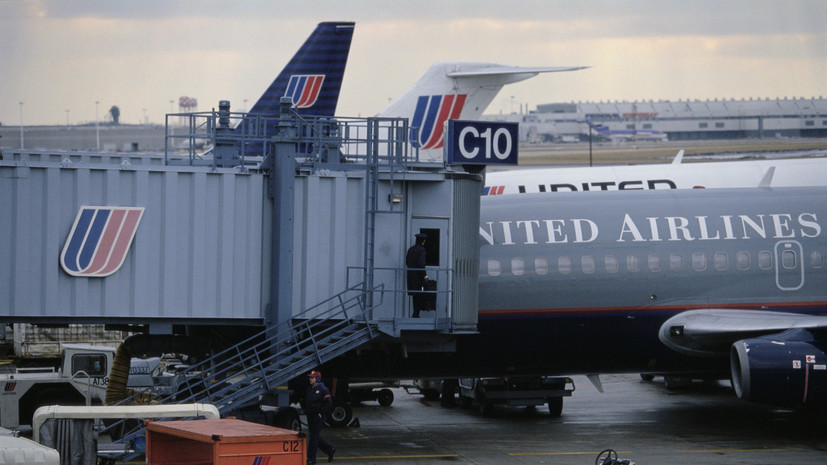 Reuters: United Airlines отменит часть рейсов из-за роста цен на энергоносители