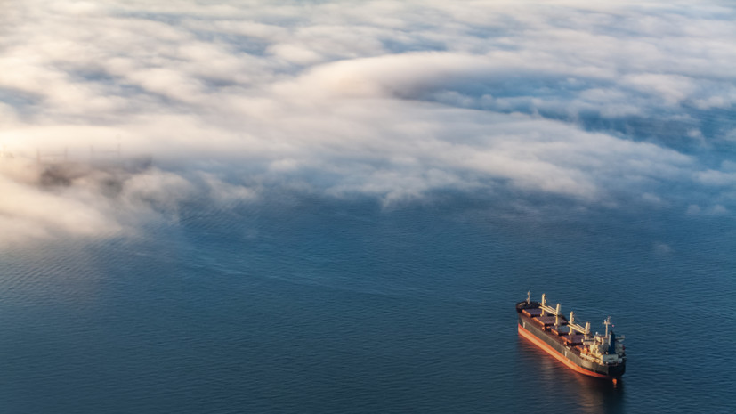 Американский танкер подвергся удару в ОАЭ