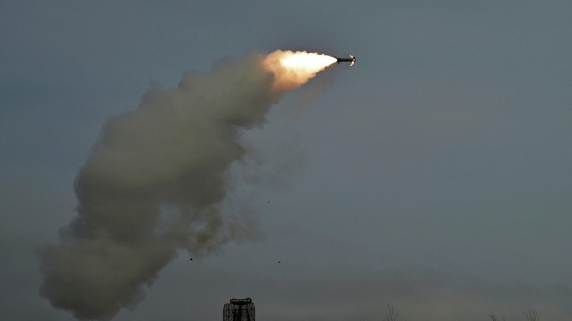 Собянин сообщил об уничтожении двух летевших на Москву беспилотников