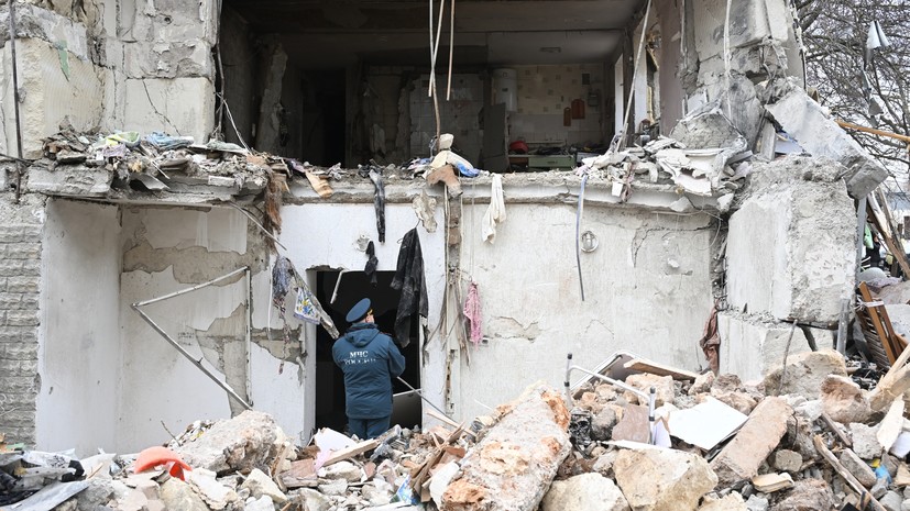 В Севастополе после взрыва газа в жилом доме ввели режим ЧС