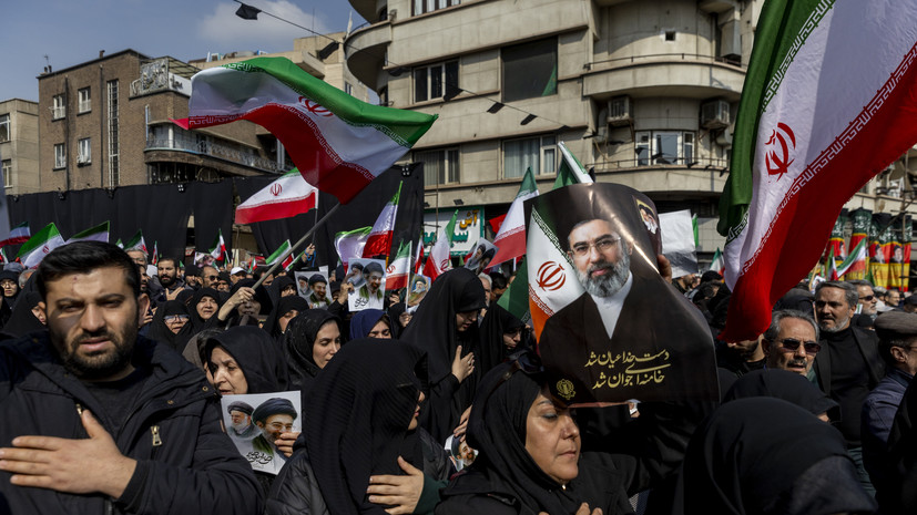 Тяжёлое состояние Хаменеи, мирный план Ирана и удары по нефтехимическому комплексу: что происходит на Ближнем Востоке