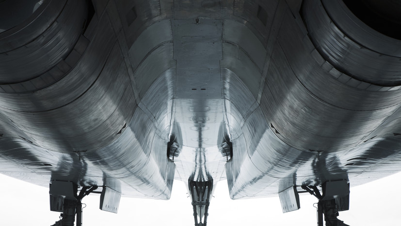 Политики Германии и Греции требуют разрешить импорт авиатоплива из России