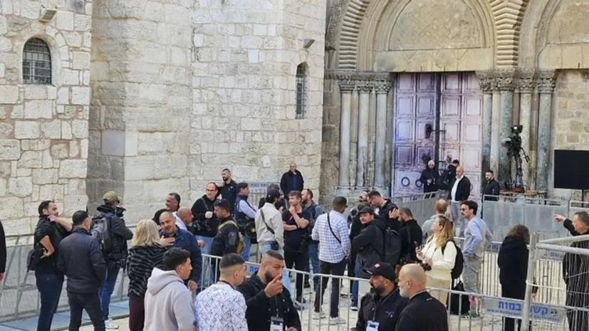 Делегация из России прибыла в храм Гроба Господня