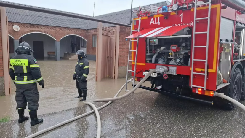 Глава МЧС оценил темпы восстановительных работ в Чечне