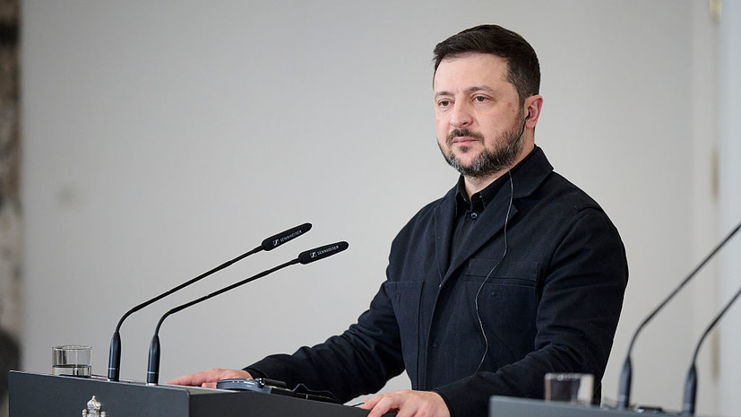 Зеленский ответил на объявление Путиным пасхального перемирия