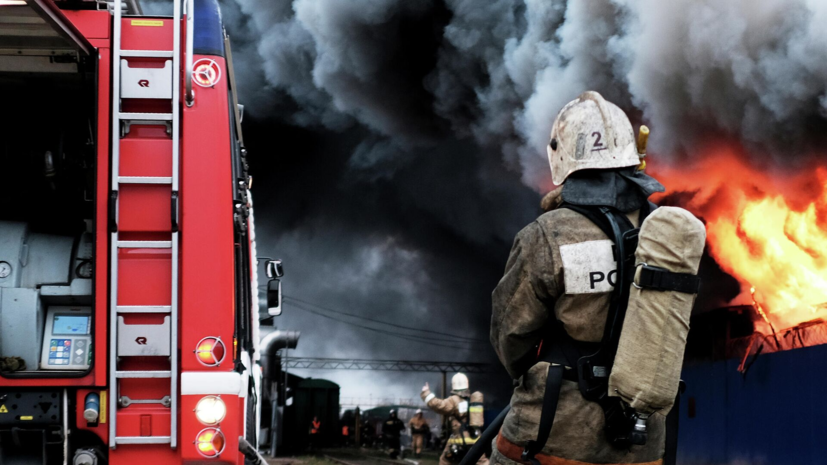 В Тульской области произошёл пожар на складе