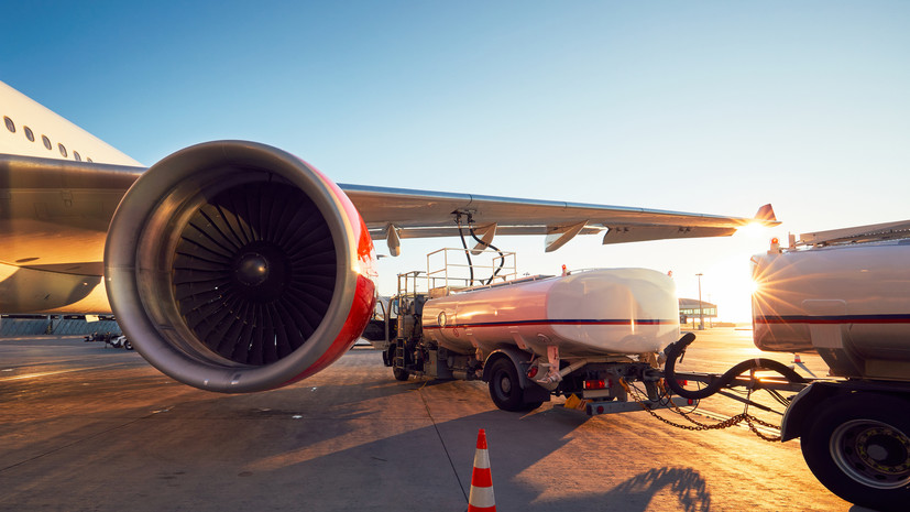 В ЕК предрекли Европе непростое лето и рост цен на авиаперелёты