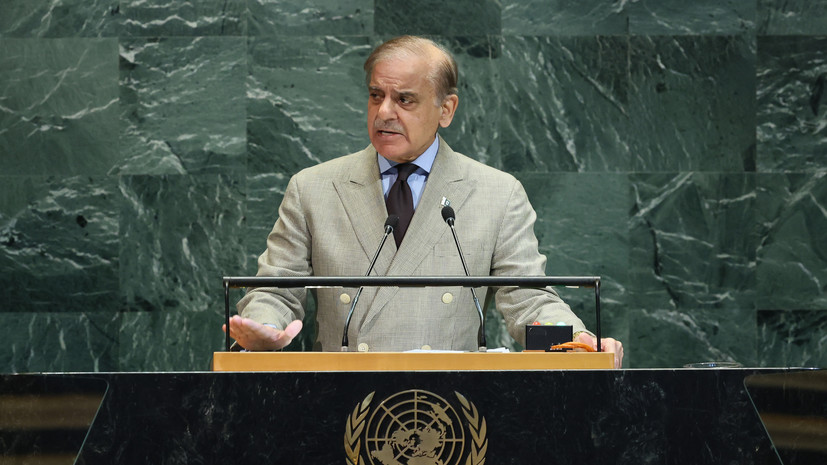 Премьер Пакистана заявил, что попросил Трампа продлить срок для сделки с Ираном