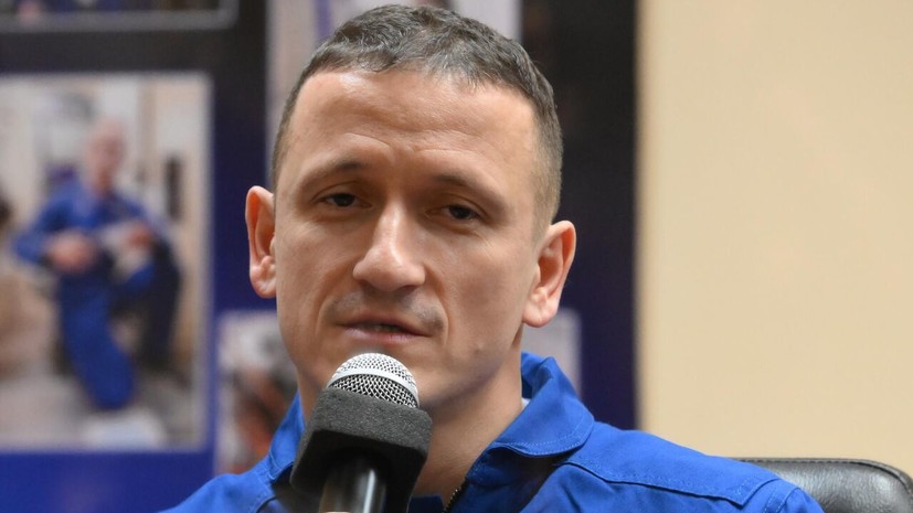 Кудь-Сверчков сообщил маме, что «надел шапку» перед выходом в открытый космос