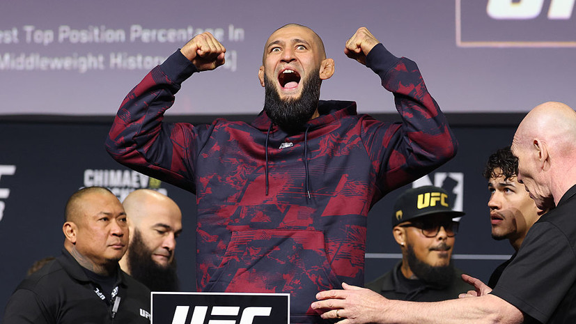 UFC опубликовал судейские записки боя Чимаев — Стрикленд