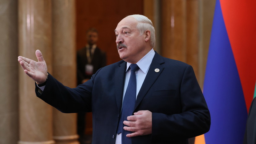 Лукашенко заявил, что не реагирует на высказывания Зеленского