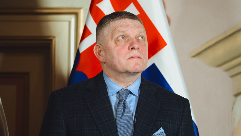 Фицо заявил, что от имени словаков поблагодарит советских воинов за освобождение