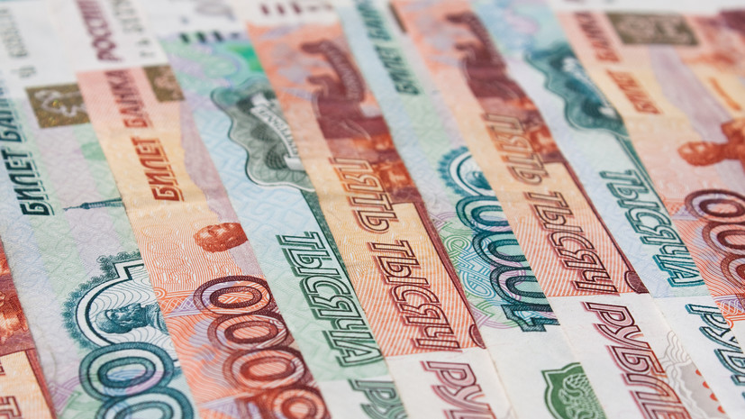 Россиянам объяснили, какие семьи могут получить выплату более 100 тысяч рублей