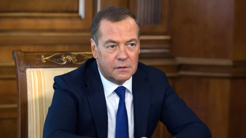 Медведев: реальную денацификацию ФРГ так и не прошла