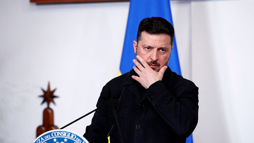 Ушаков назвал указ Зеленского о параде в Москве цирком и клоунадой