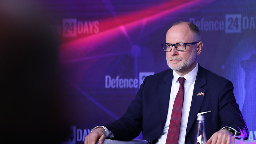 Глава МО Латвии заявил об уходе в отставку после инцидента с беспилотниками