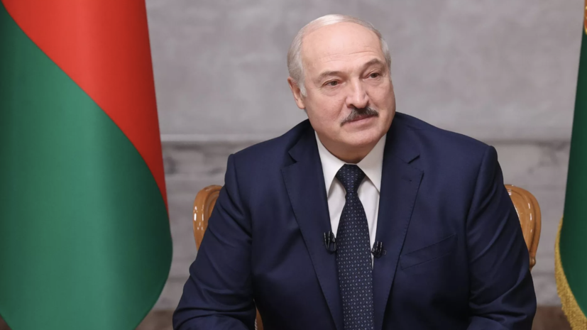 Лукашенко: нельзя допустить превращения ИИ в оружие массового поражения