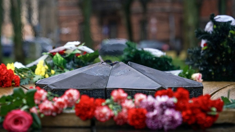 Депутат Пагор: 9 Мая все братские захоронения в Латвии были усыпаны цветами