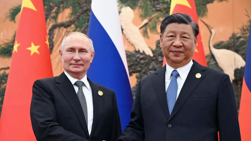 Ушаков: между Путиным и Си Цзиньпином сложились товарищеские отношения