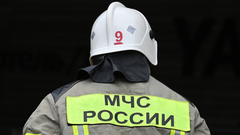В Ростовской области после падения обломков БПЛА загорелась ёмкость с топливом