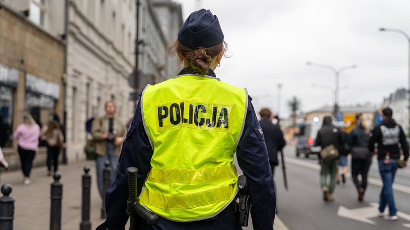 TVP3: в Польше мужчина напал на подростка и его знакомую за украинский язык