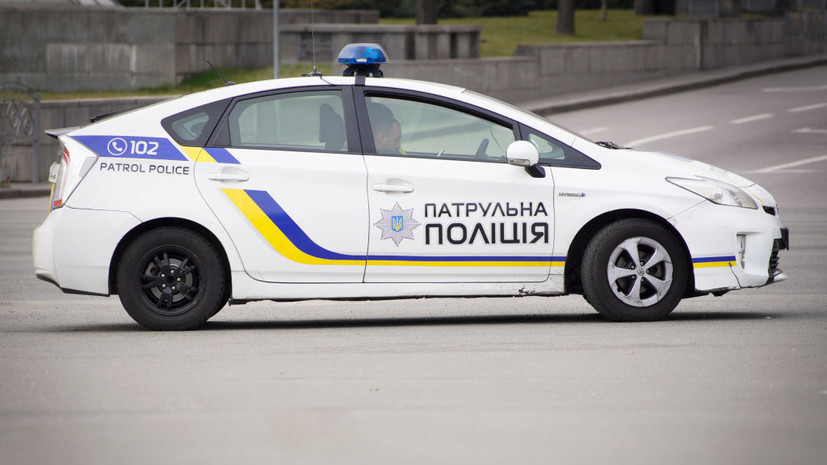 Полиция Украины проводит спецоперацию после стрельбы и пожара под Ужгородом