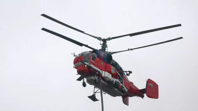 К тушению пожара на складском комплексе в Краснодаре привлекут вертолёт