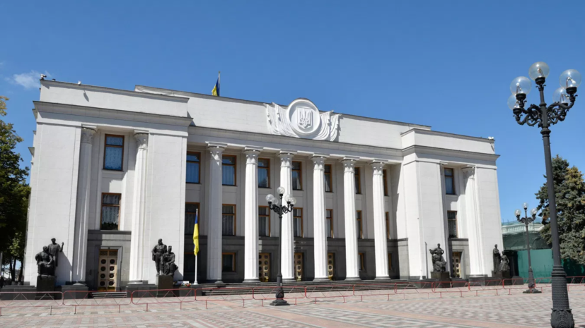 Зеленский внёс в Раду кандидатов на пост глав Минобороны и МИД Украины