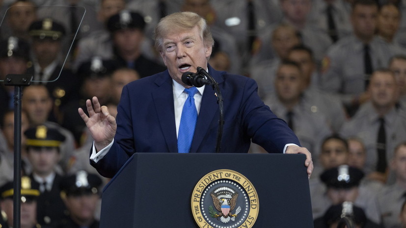 Трамп заявил, что переговоры с Ираном не ведутся, морская блокада в силе