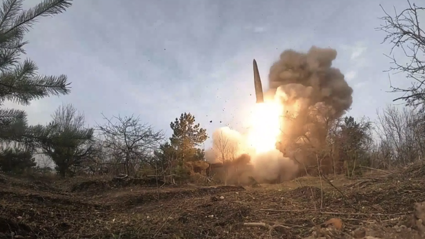Удары ракетных войск и авиации: ВС РФ поразили военный аэродром, места хранения БПЛА и объекты ТЭК Украины